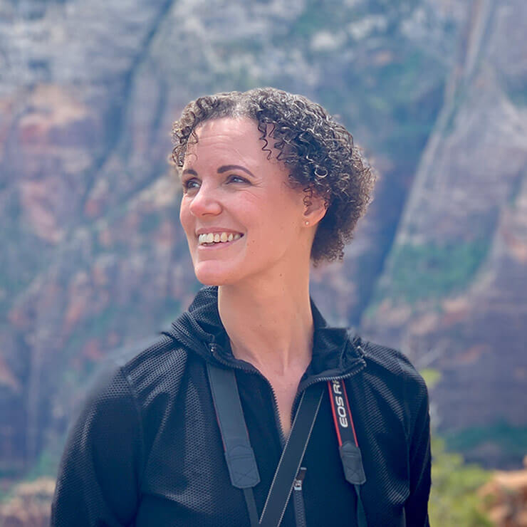 Rachel Clark, dream team co-founder, hiking in the grand canyon.